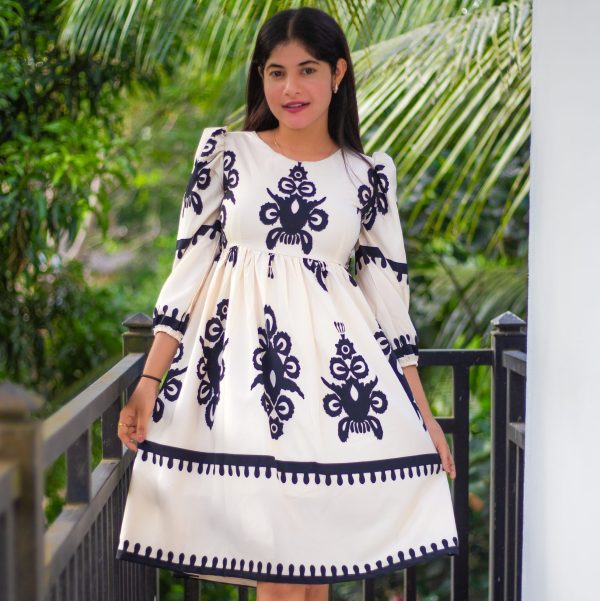 Long Sleeve Border Dress